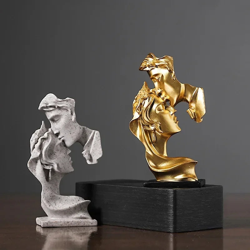 HeartHaven - Mini Estatua de Amor con Diseño Decorativo
