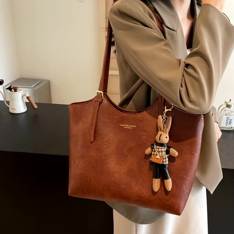 Andrea - Bolso de hombro de gran capacidad con correa ajustable | Compartimento interno con cremallera | Tamaño estándar | Marrón, Café, Rojo, Negro