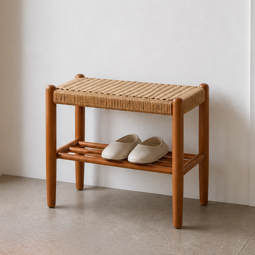 Banca Japonesa Elegante - Diseño de Cuero de Vaca Trenzado y Madera de Cereza para el Vestíbulo