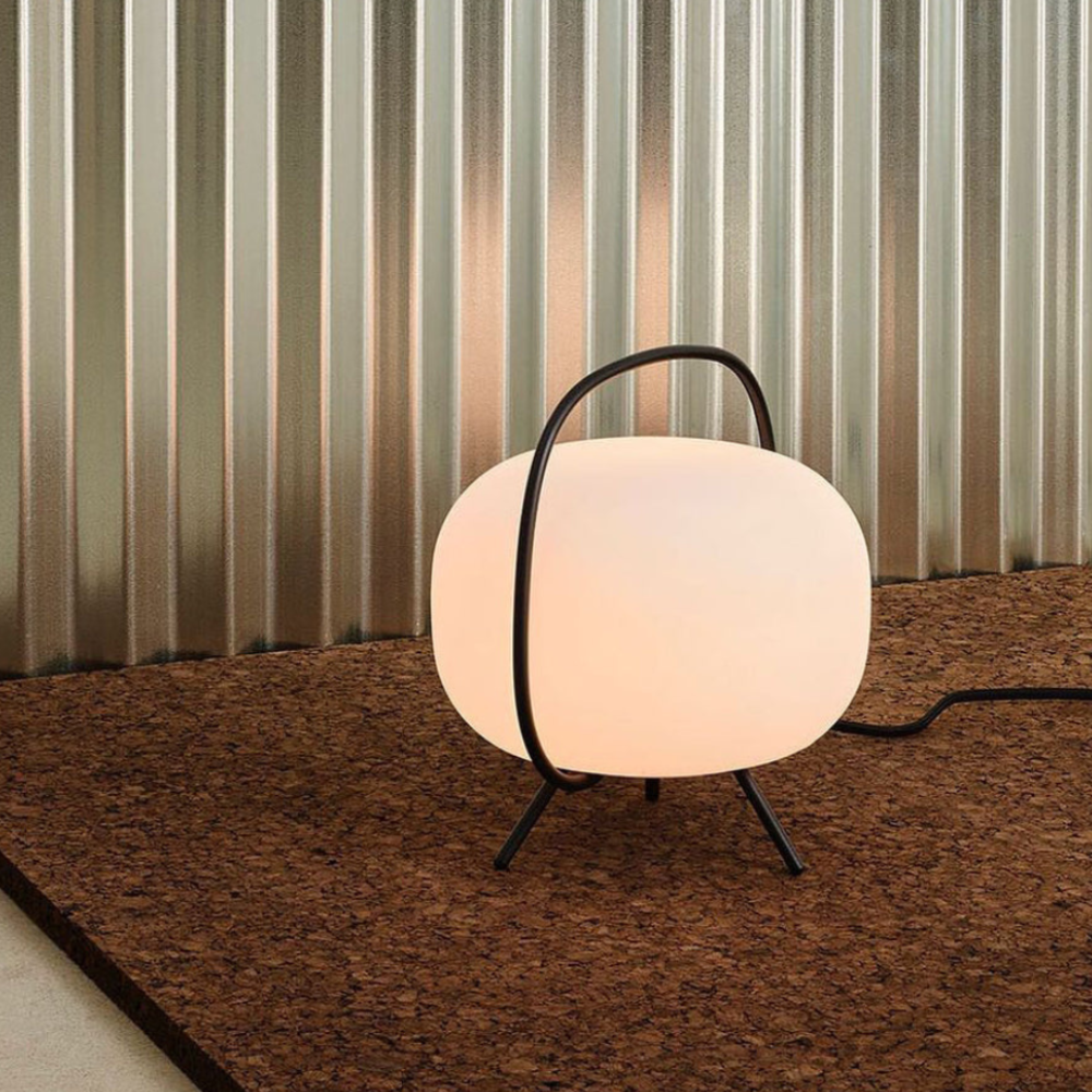 KumoLight | Lámpara de Mesa de Vidrio Esmerilado Minimalista y Elegante para Iluminación Ambiental