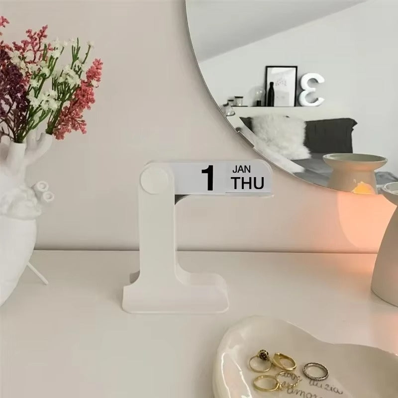 DateNest – Calendario de Escritorio Ajustable con Base Compacta para el Hogar y la Oficina