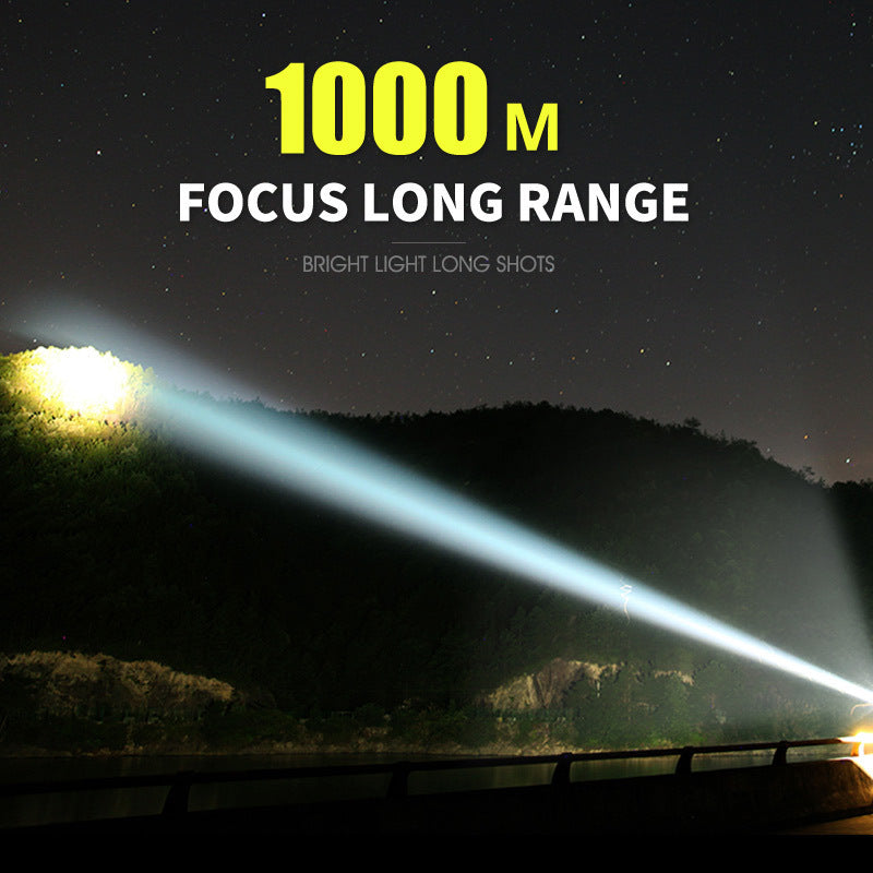 Linterna LED de alto rendimiento MS18 | 100.000 Lúmenes | 18x LEDs Cree XHP70 2.0 | Alcance de 2,3 km | IP56 a prueba de agua | Pantalla de estado OLED | Incl. paquete de batería