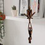 Amor Eterno y Fuerza | Escultura Figurativa | Decoración para el Hogar | Decoración Única