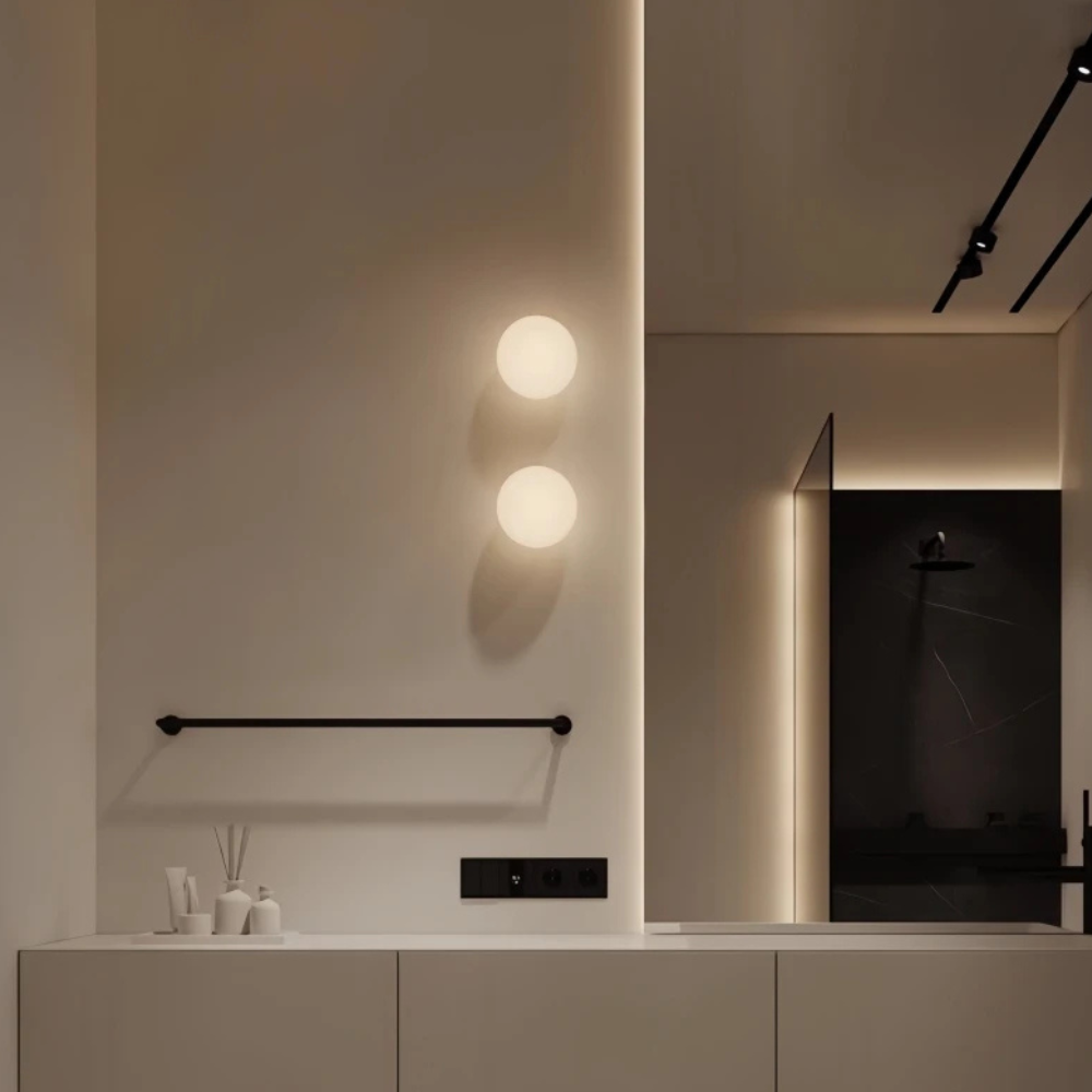 Luz de Pared Solsticio - Aplique de Vidrio Esmerilado Moderno para Interiores Minimalistas