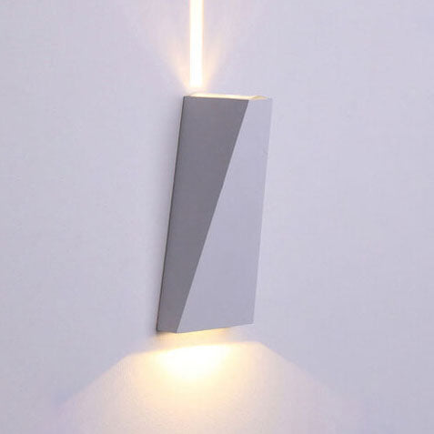 Luz de pared LED impermeable de 2 lámparas en forma de trapezio | Brehn