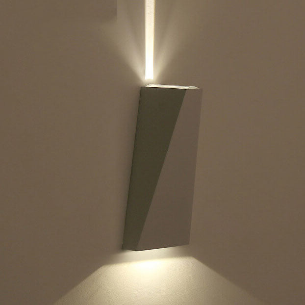 Luz de pared LED impermeable de 2 lámparas en forma de trapezio | Brehn