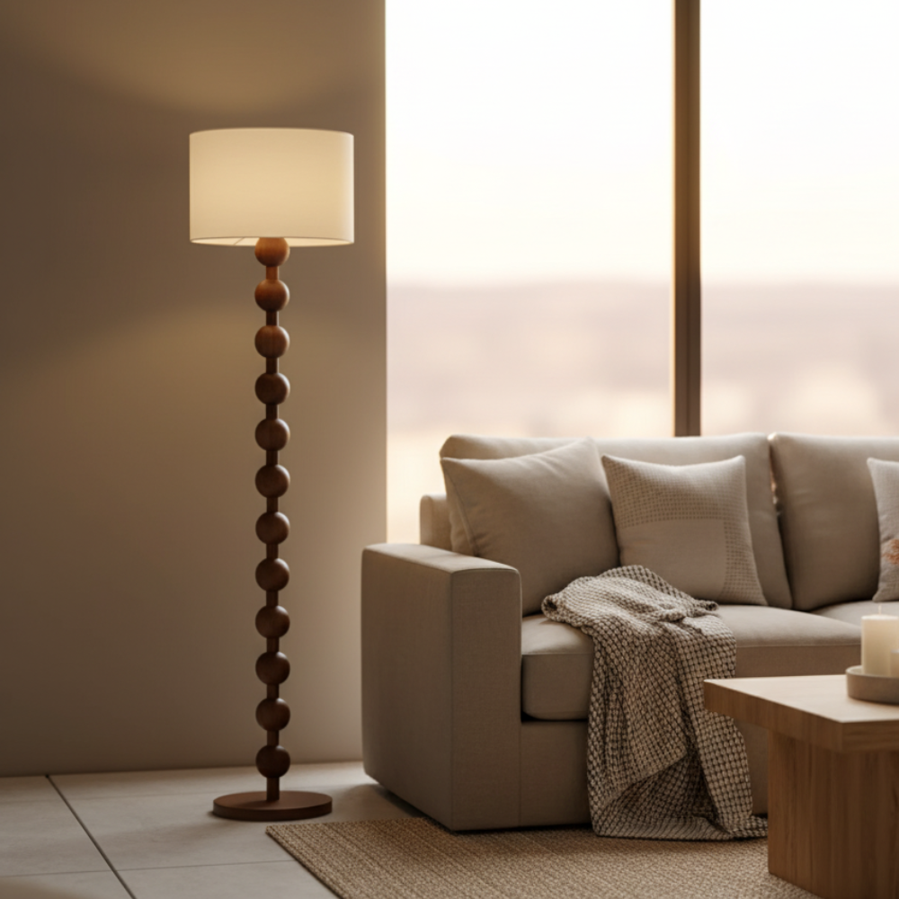 Lámpara de Pie Escultural Hugo – Luz de Piso Moderna con Esferas de Madera para Espacios de Vida