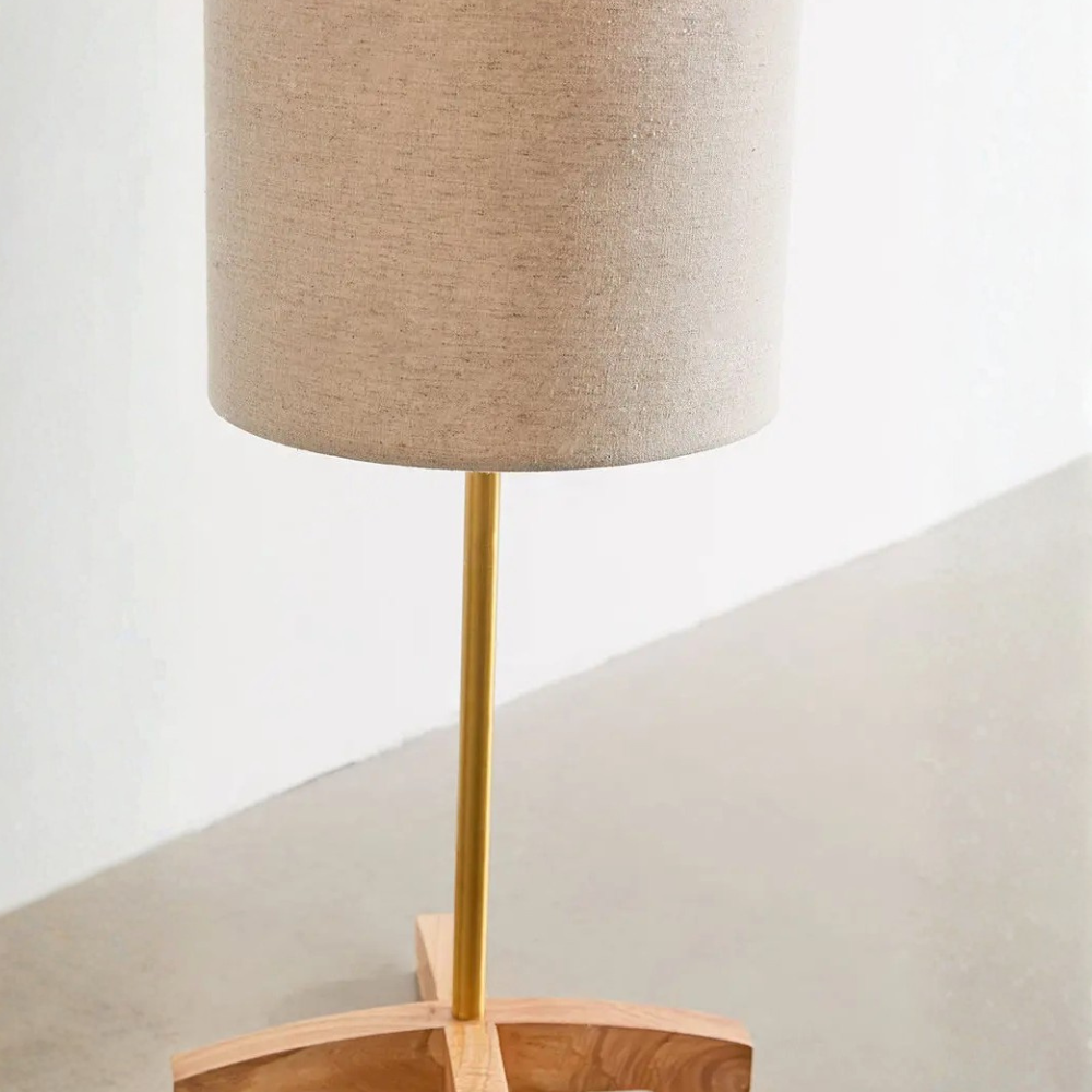 Lámpara de Pie Nomi Modern Gold - Diseño Escandinavo-Japonés para Sala de Estar o Dormitorio