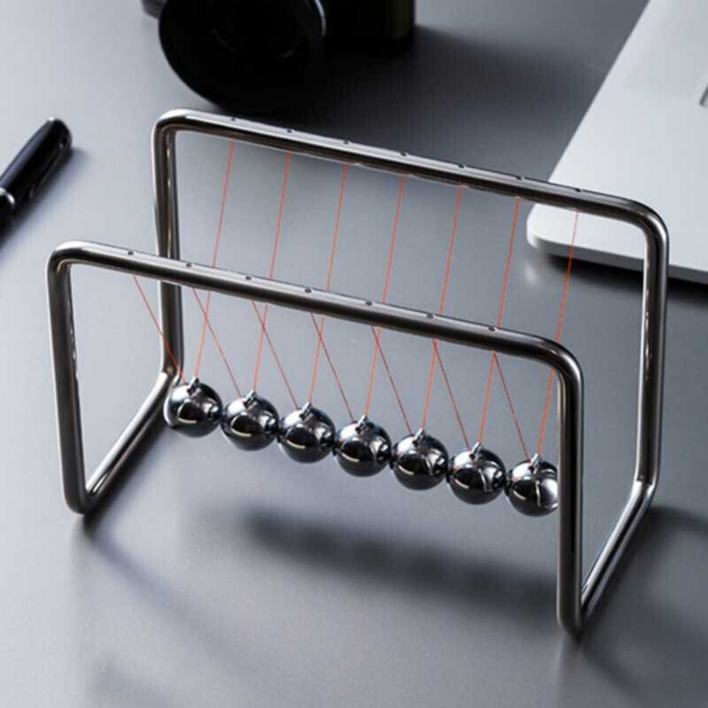 Lisslune | Pelotas de Balance de Péndulo Newton de Plata para Escritorio