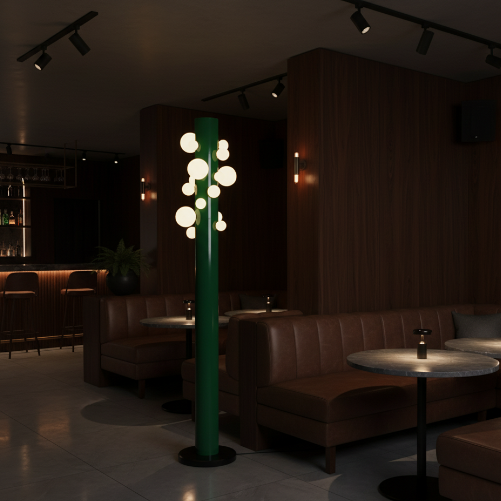 VerdeLuxe | Lámpara de Pie Moderna y Elegante con Base de Metal Verde y Pantalla Blanca