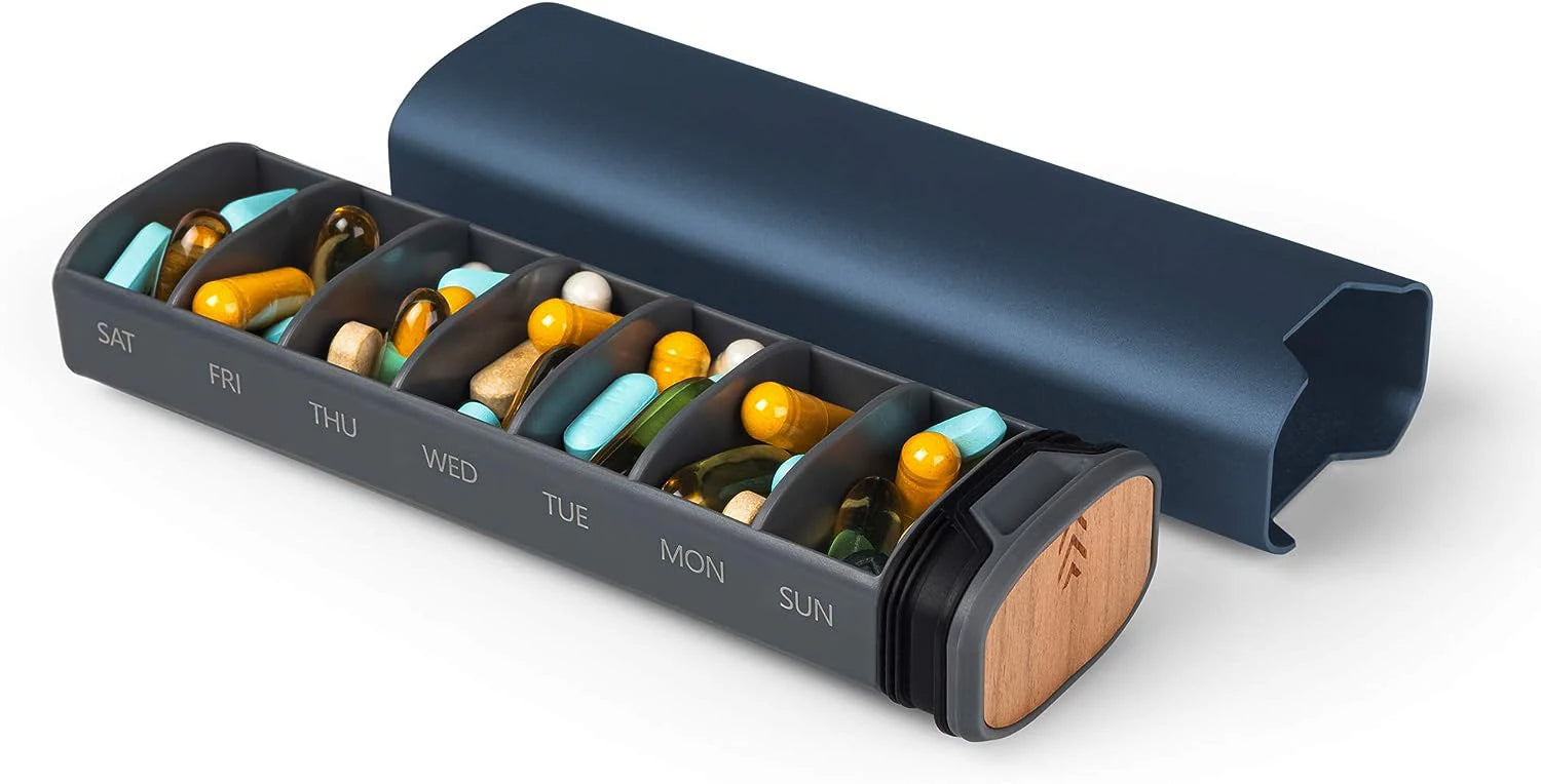 Organizador de Pastillas de 7 Días - Organizador de Aluminio y Madera Estiloso para Vitaminas y Medicamentos