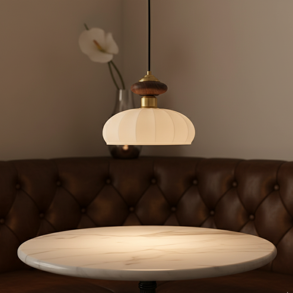 Lámpara Colgante Ceres - Elegante Pantalla de Vidrio Orgánico y Acento de Madera para Iluminación de Isla de Cocina