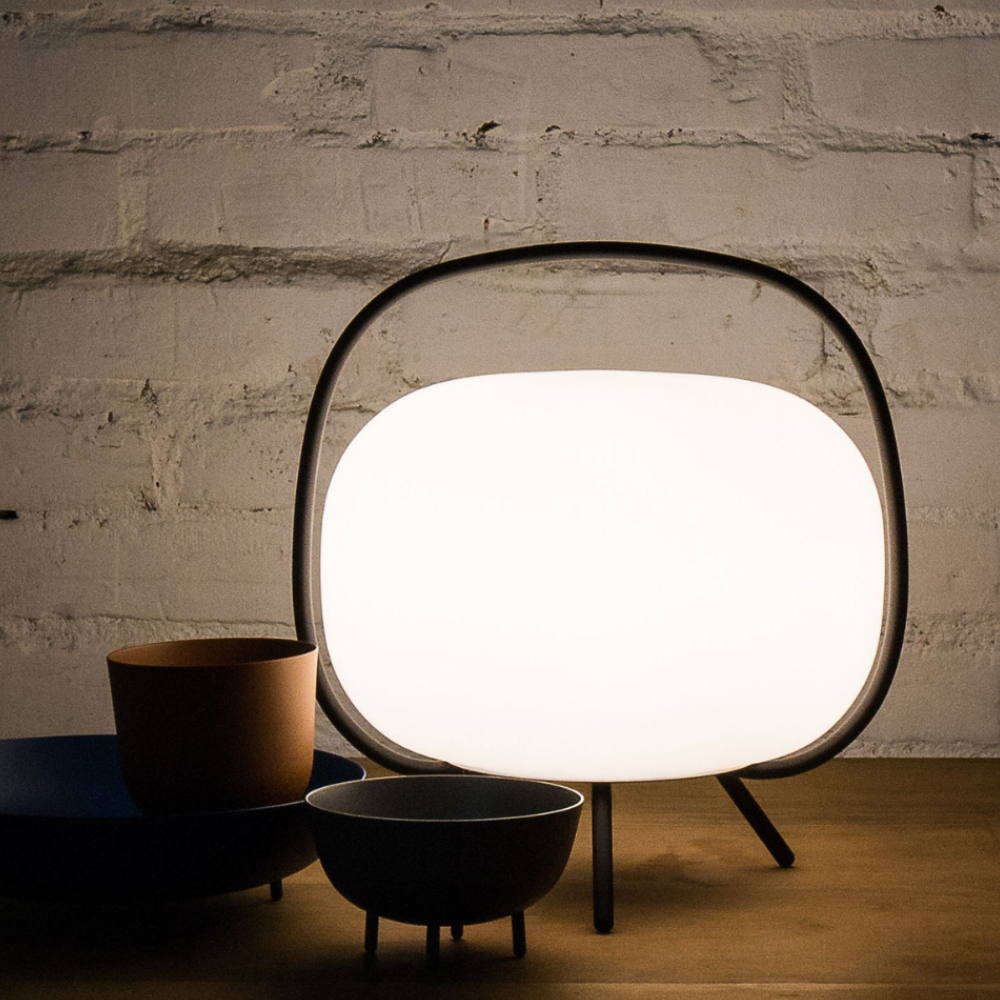KumoLight | Lámpara de Mesa de Vidrio Esmerilado Minimalista y Elegante para Iluminación Ambiental