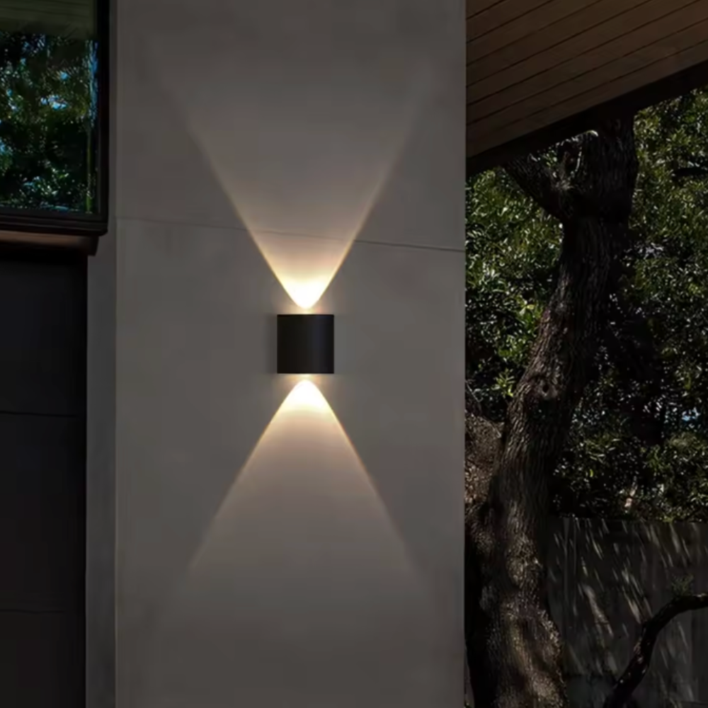 Luz de Pared Exterior Moderna en Arco | Aplique LED Impermeable para Iluminación de Jardín o Patio