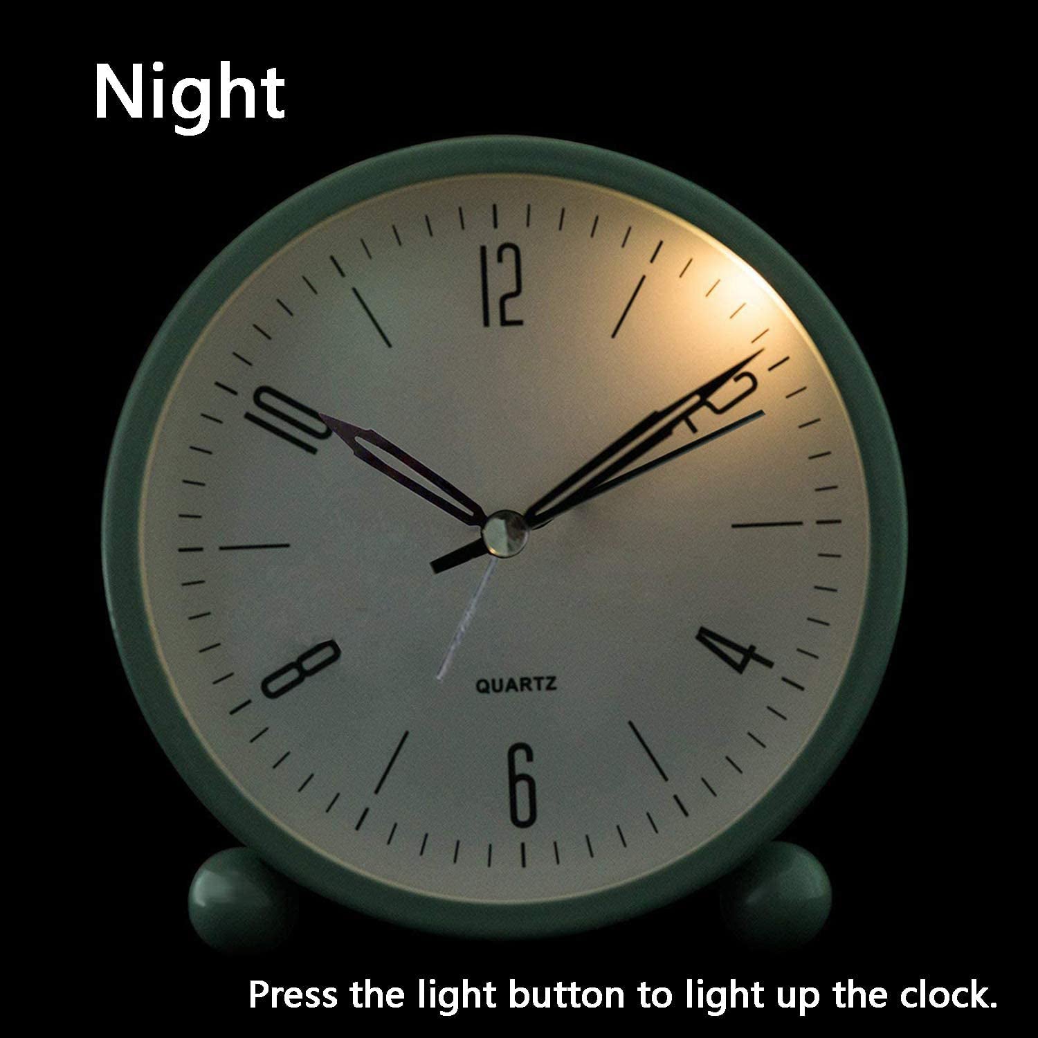 Reloj Despertador Analógico Silencioso con Iluminación