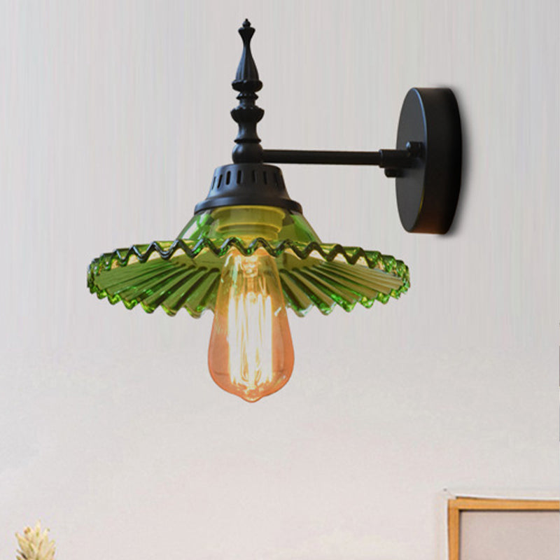 Lisslune | Luz de pared negra de vidrio claro/verde, lámpara de pared industrial de cono/flare ancho de 1 luz para sala de estar