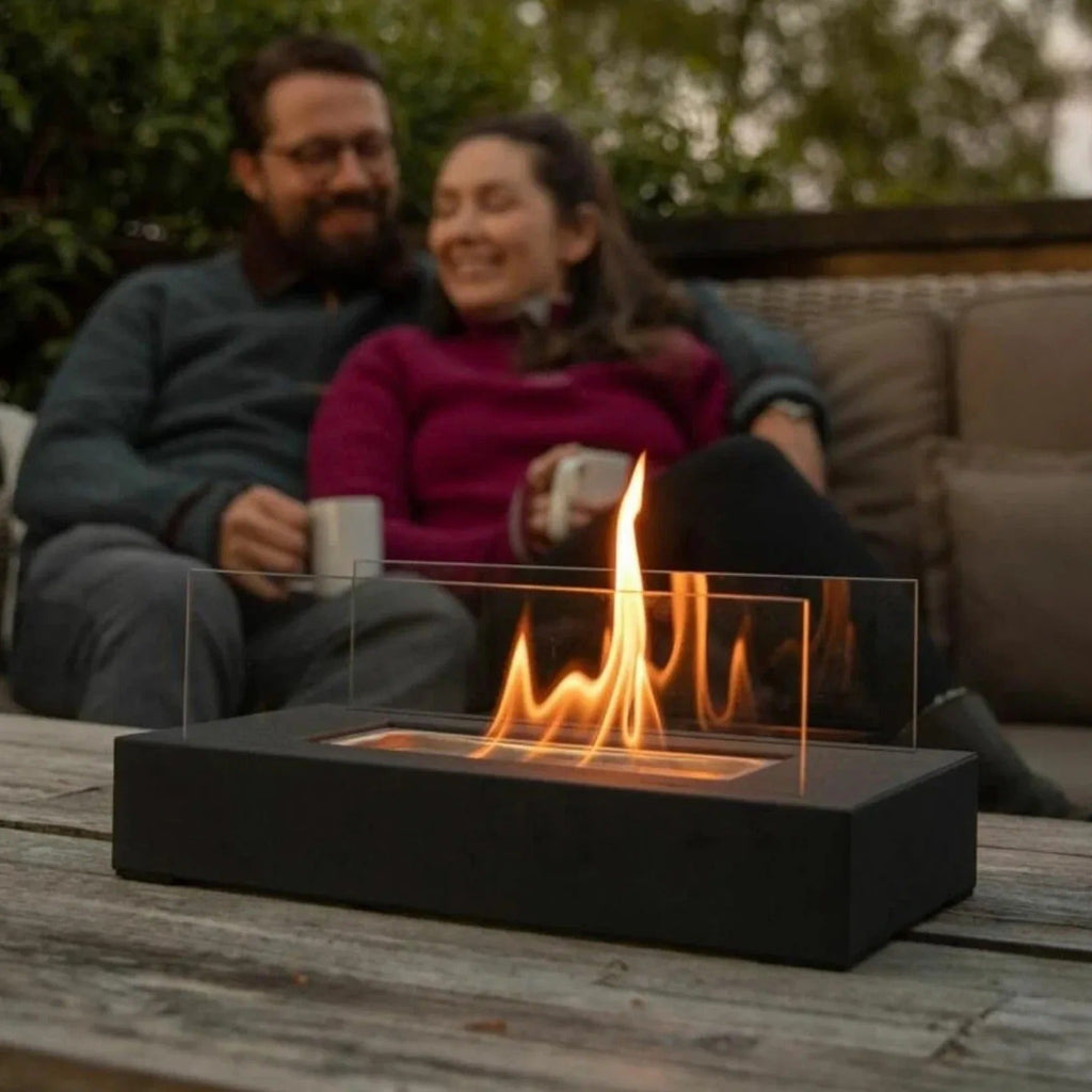 SereneFlame - Lujosa Chimenea de Ambiente para un Encantador Entorno Exterior