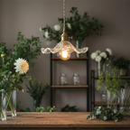 Lámpara Colgante Elegante en Forma de Pétalo - Pantalla de Vidrio Estriado y Accesorio de Latón para Iluminación de Cocina