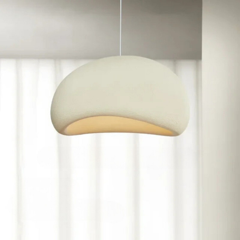Lámpara colgante minimalista para una atmósfera residencial tranquila