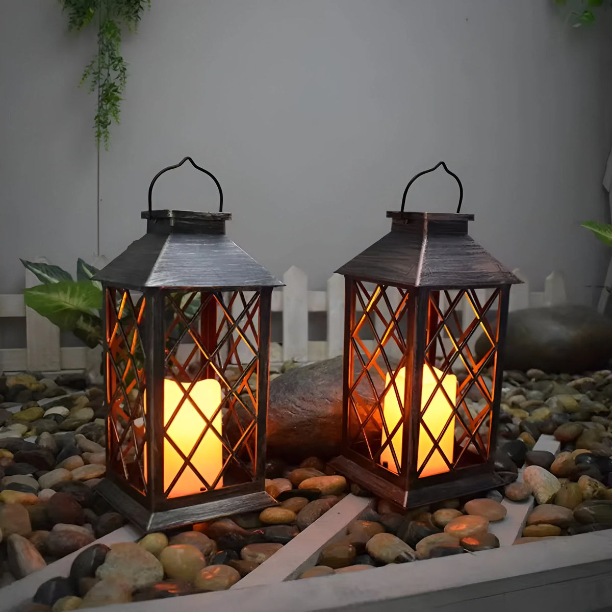 LumiCrest – Luz Solar de Jardín Vintage