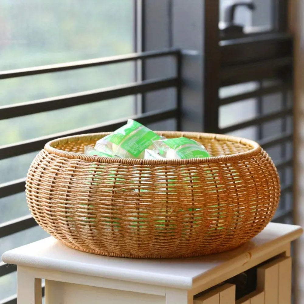 Cesta de Ratan Tejida en Forma de Cúpula con Tapa