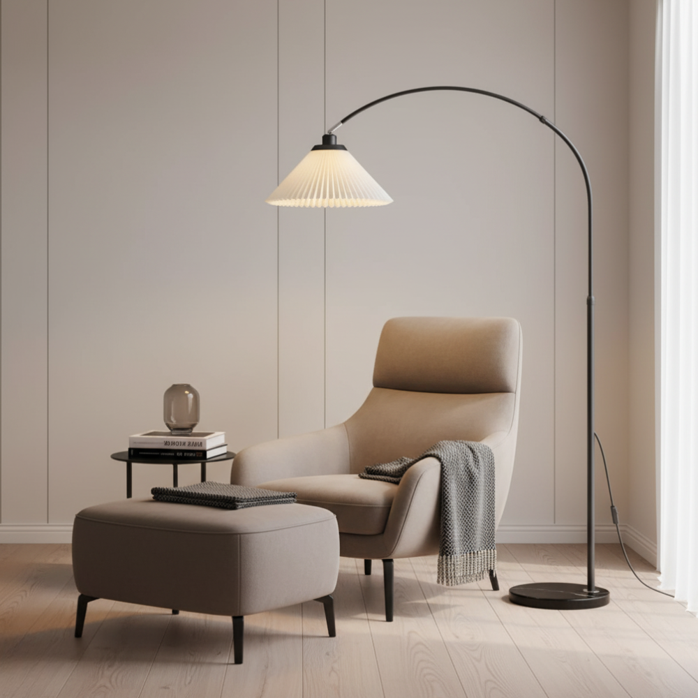 Valoura | Lámpara de Pie Elegante con Arco Ajustable y Luz Tri-Color para Sala de Estar o Dormitorio