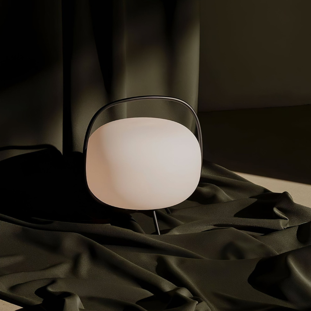 KumoLight | Lámpara de Mesa de Vidrio Esmerilado Minimalista y Elegante para Iluminación Ambiental