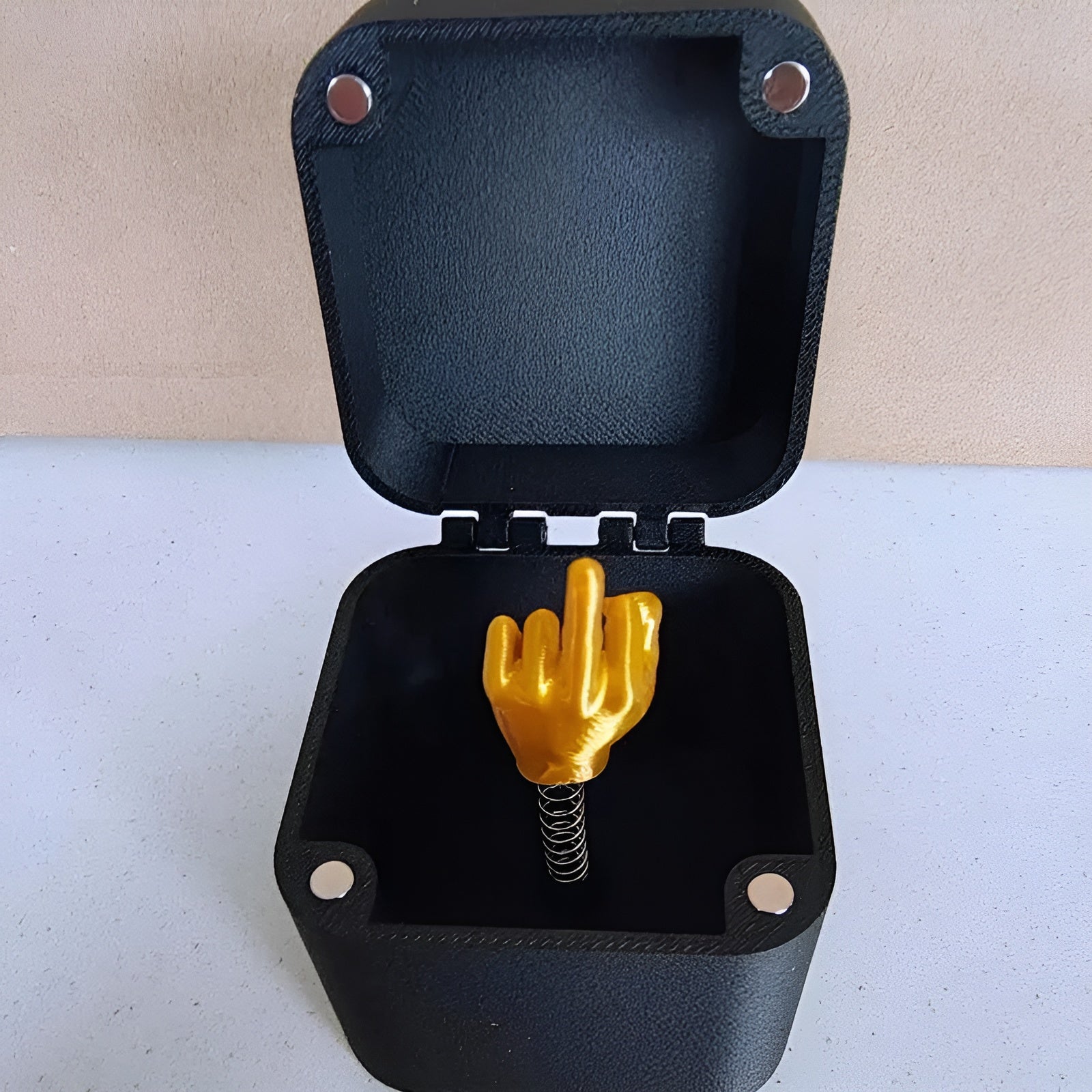 FingerFrolic - Dedo Medio en una Caja | 50% DESCUENTO