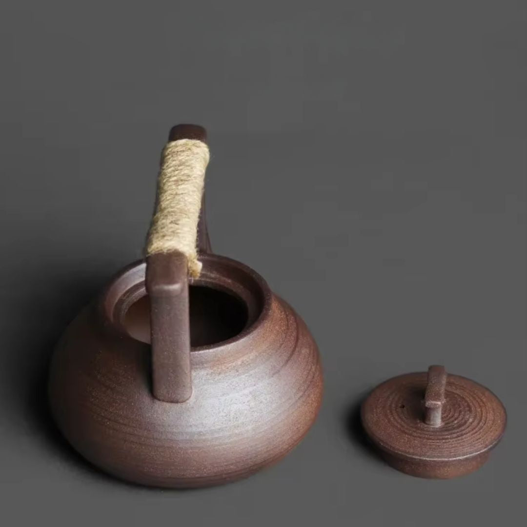 Tetera de Cerámica con Soporte Térmico para Momentos de Té Relajantes en Casa