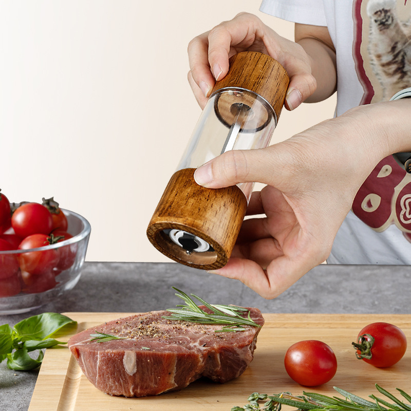 GrindAura - Molinillo de especias portátil con operación manual