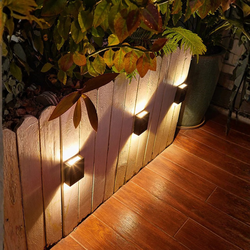 Luz Solar de Pared para Exteriores IP65 a Prueba de Agua | Luz LED Arriba y Abajo para Patio, Jardín y Jardín