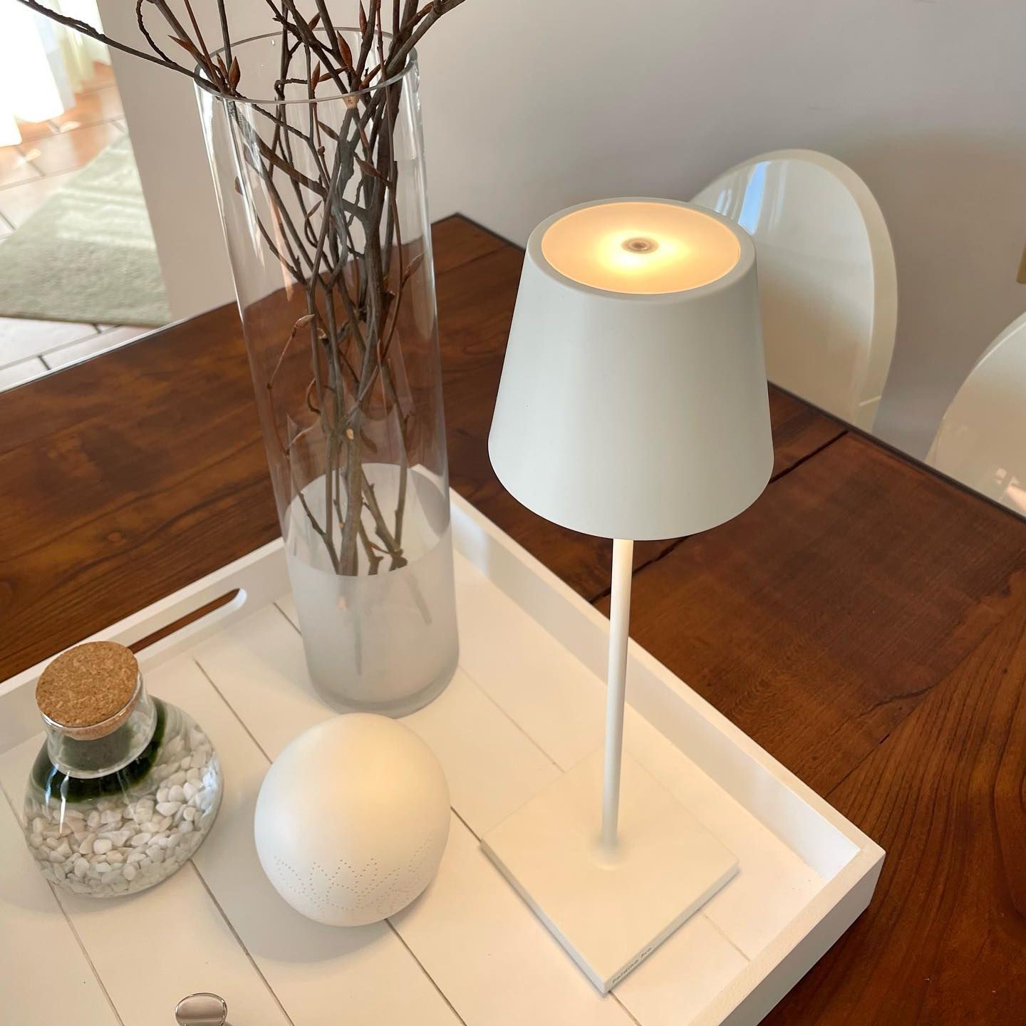 50% DESCUENTO | Lámpara LED inalámbrica moderna