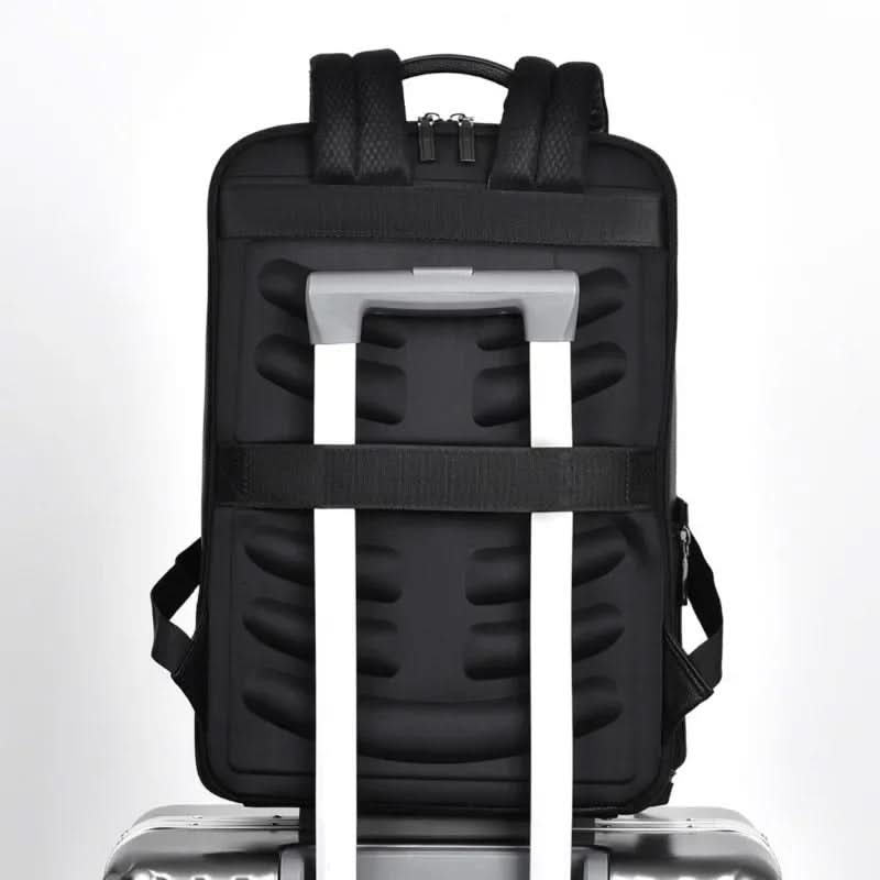 URBANVAULT – Mochila USB Inteligente para el Trabajo y la Movilidad Diaria
