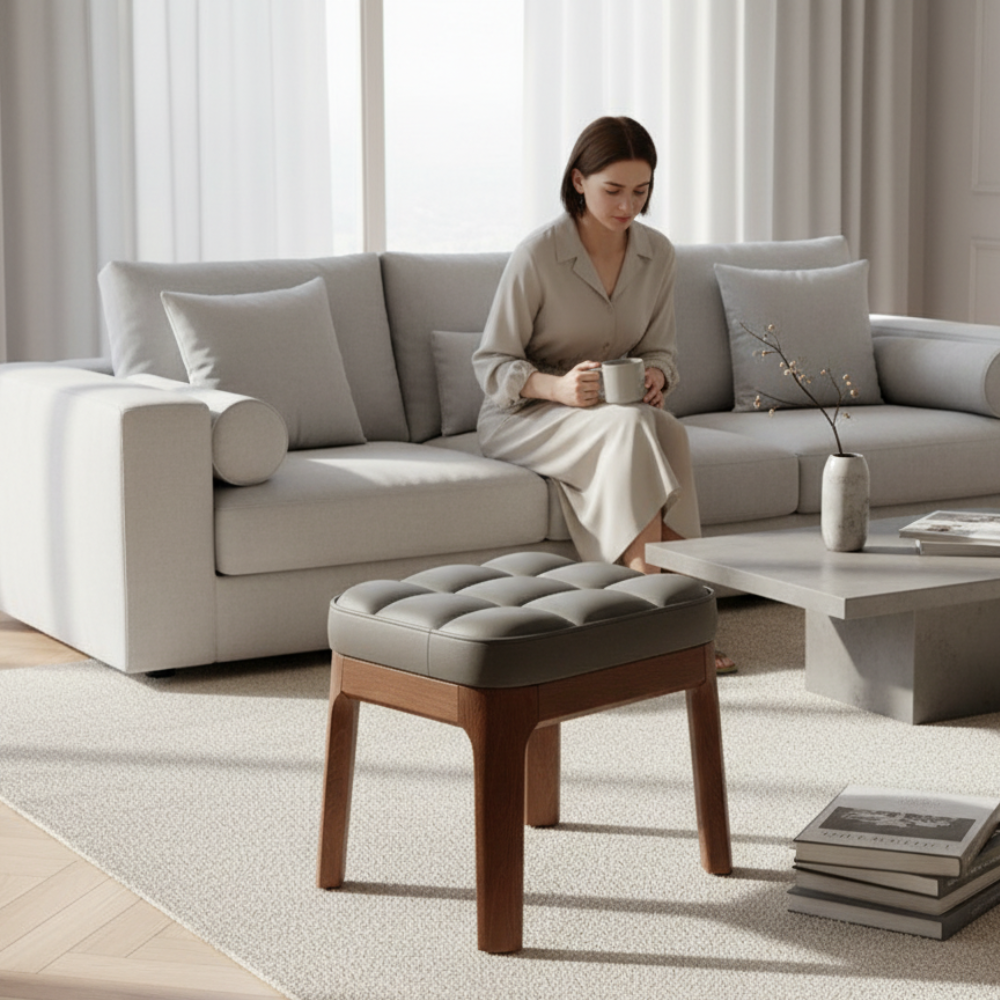 Taburete Bajo Moderno Minimalista - Tapizado en Cuero PU y Estructura de Madera Sólida