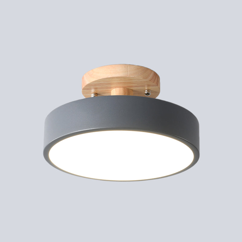 Nordora | Lámpara de techo con acabado de madera