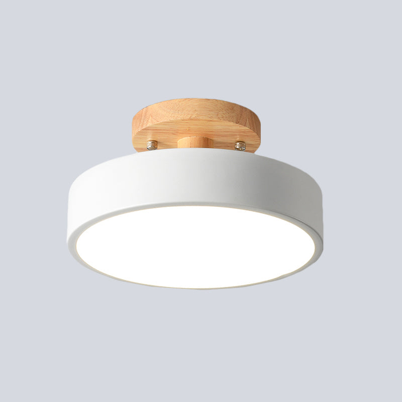 Nordora | Lámpara de techo con acabado de madera