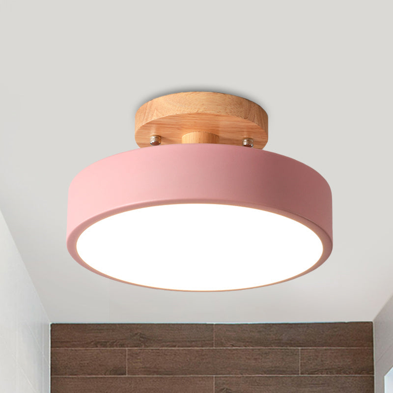 Nordora | Lámpara de techo con acabado de madera