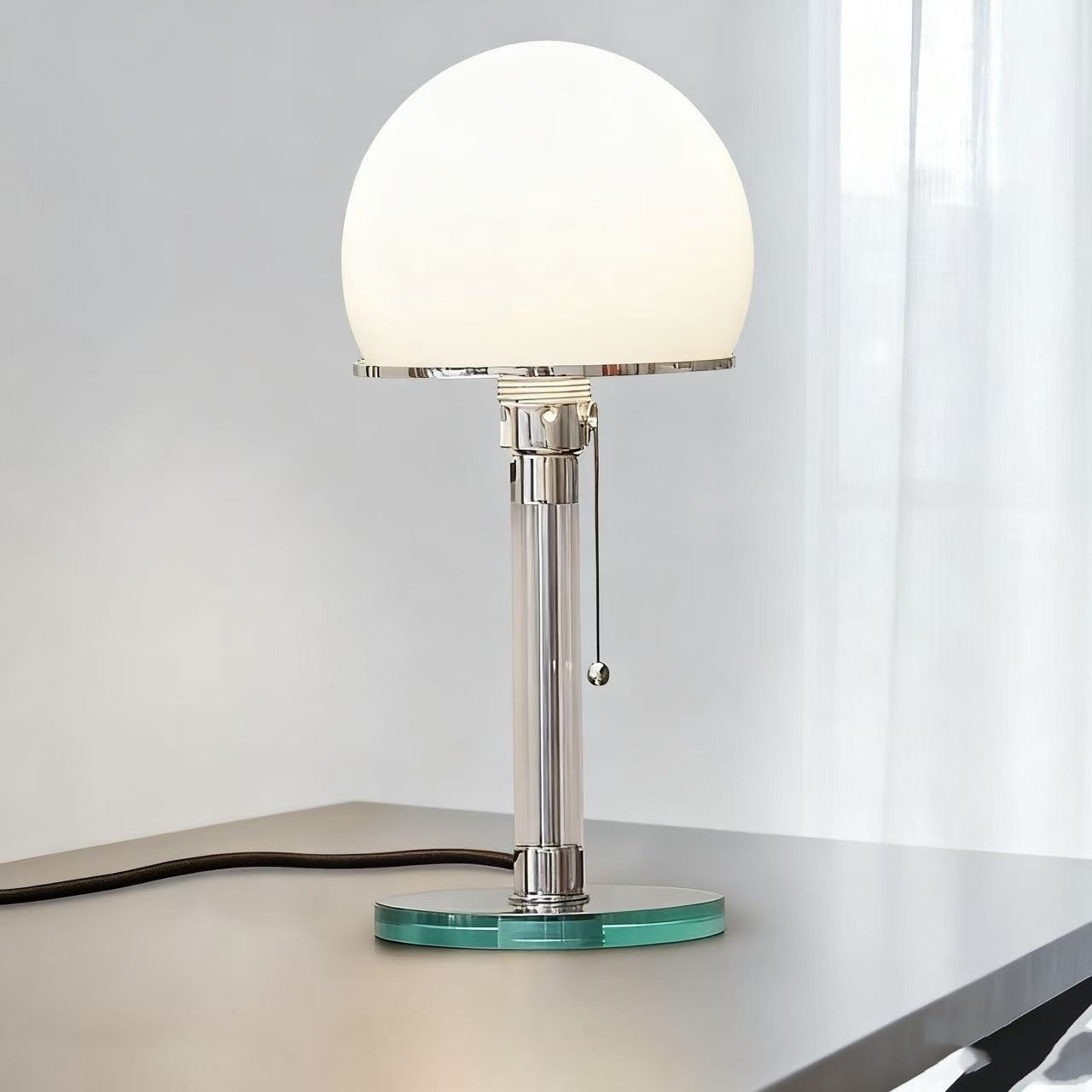 Lámpara de Mesa de Vidrio Diseño Bauhaus con Interruptor de Cuerda