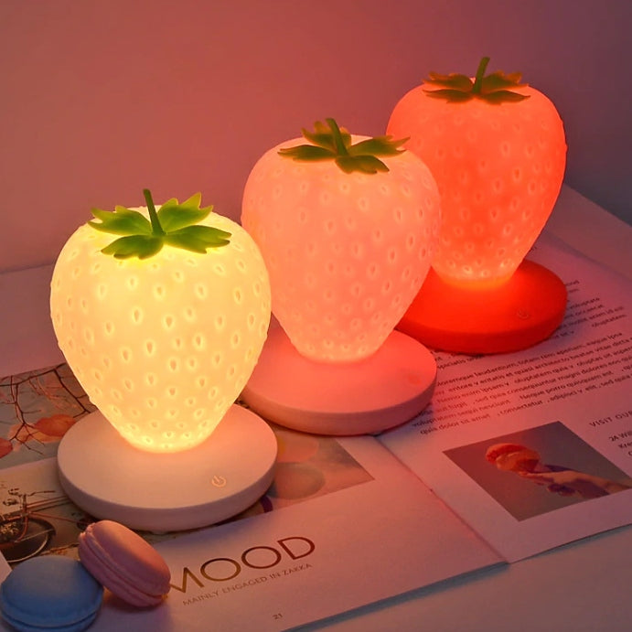 BerryBright - Lámpara de cama de fresa para una decoración acogedora