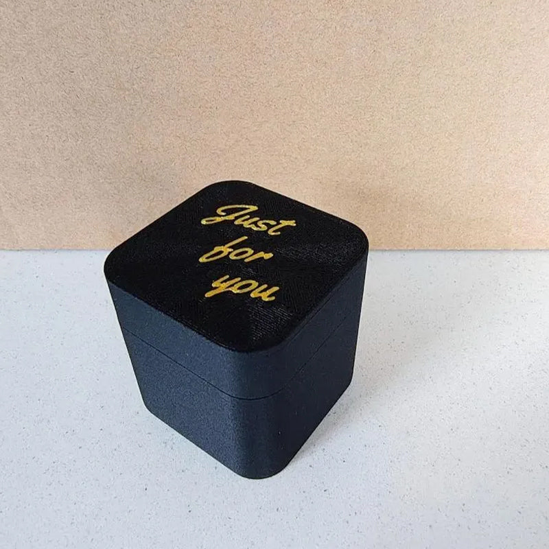 FingerFrolic - Dedo Medio en una Caja | 50% DESCUENTO