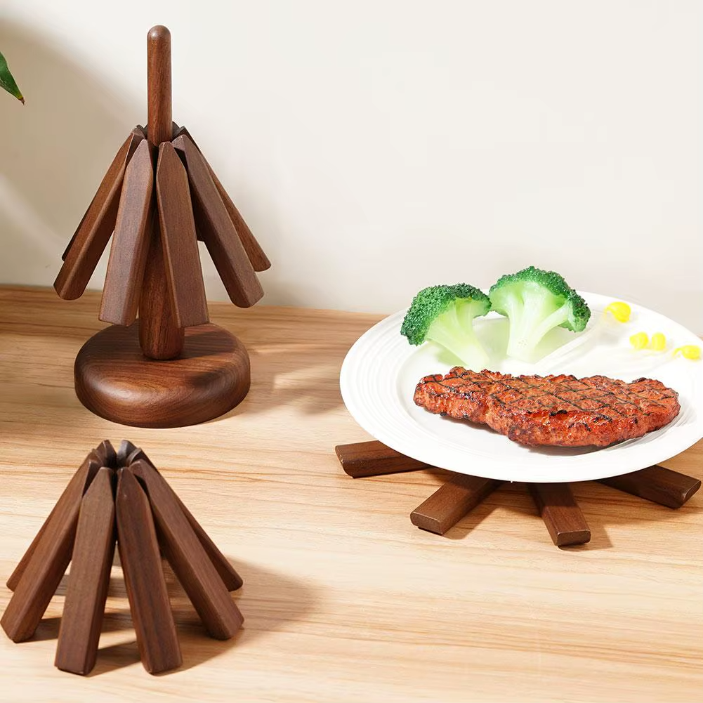 Posavasos de madera en forma de árbol