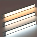 Luces LED recargables para armario con sensor