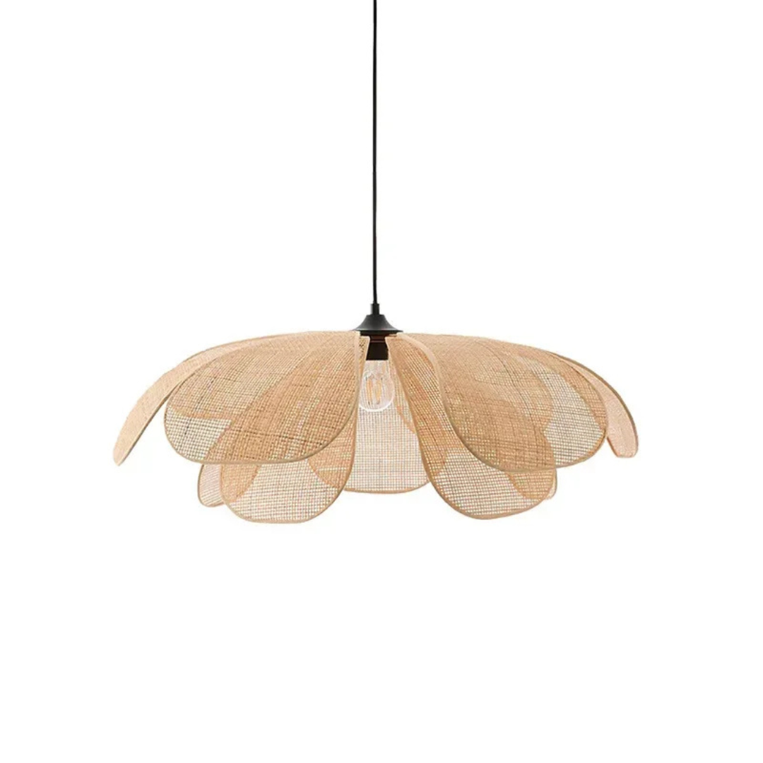 Serava | Lámpara colgante en forma de flor de ratán