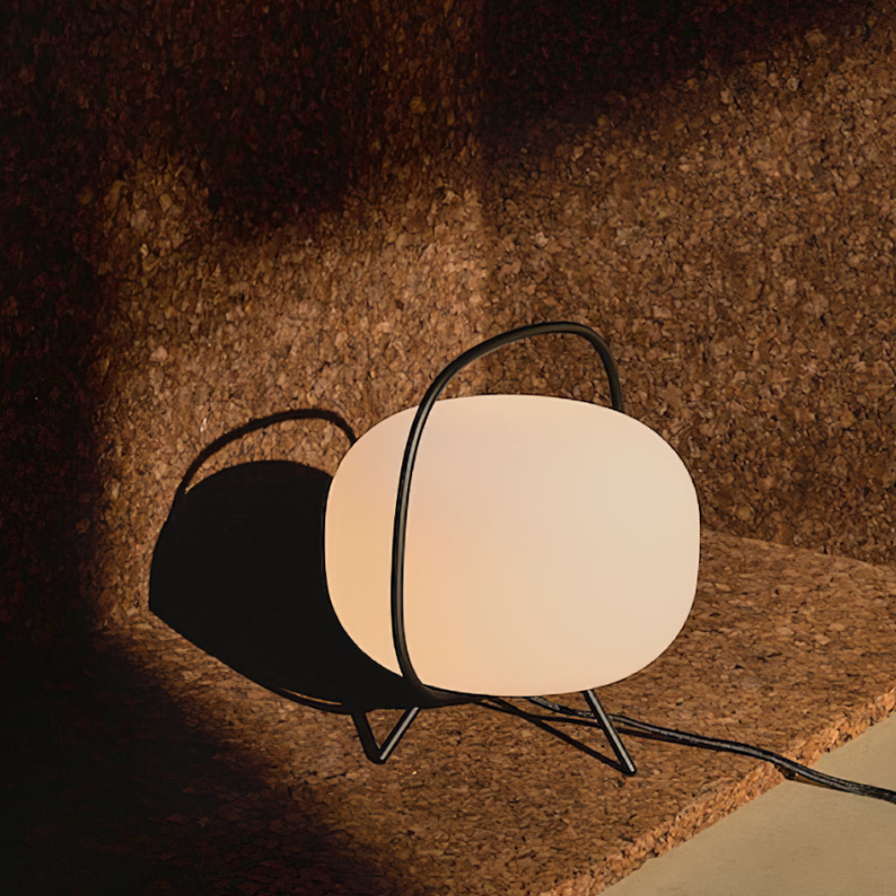 KumoLight | Lámpara de Mesa de Vidrio Esmerilado Minimalista y Elegante para Iluminación Ambiental
