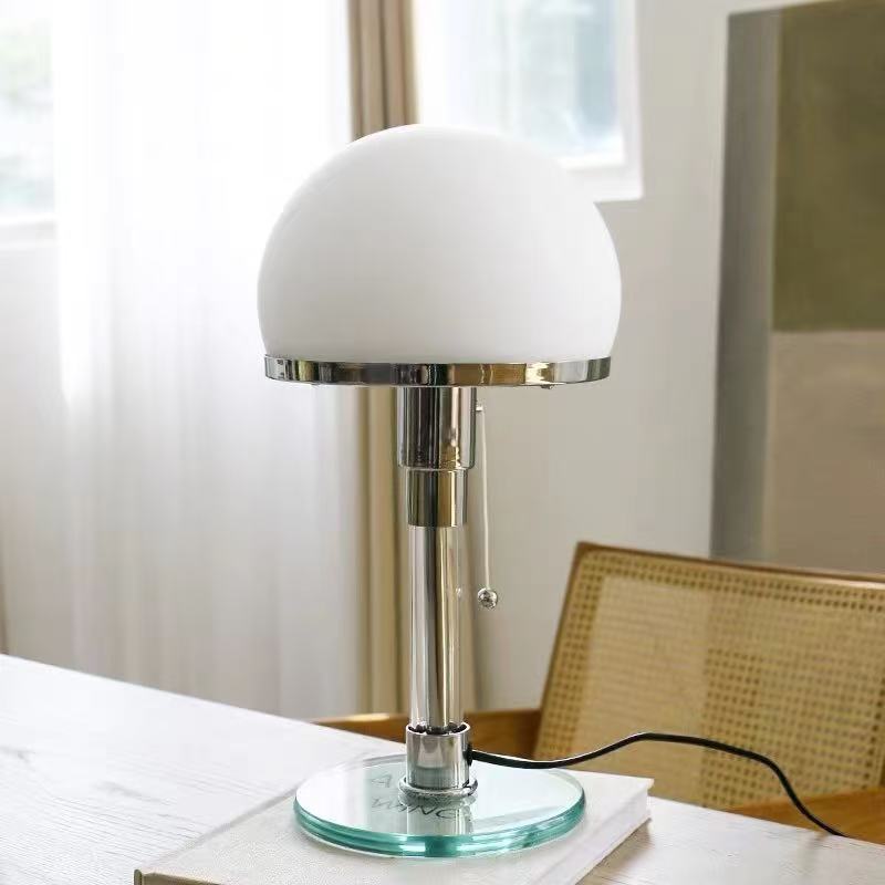 Lámpara de Mesa de Vidrio Diseño Bauhaus con Interruptor de Cuerda