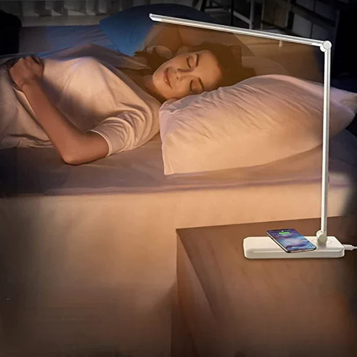 FlexiLight - Lámpara de escritorio versátil con carga USB y brillo ajustable
