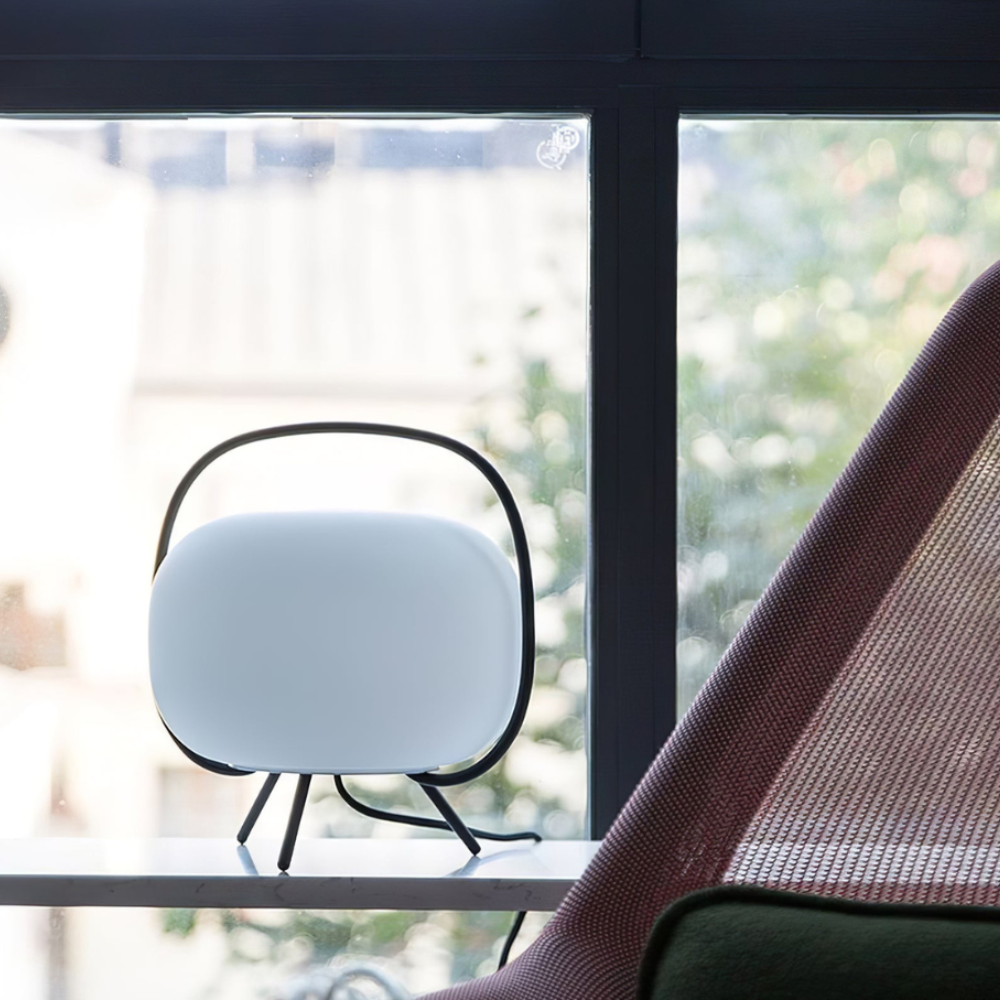 KumoLight | Lámpara de Mesa de Vidrio Esmerilado Minimalista y Elegante para Iluminación Ambiental