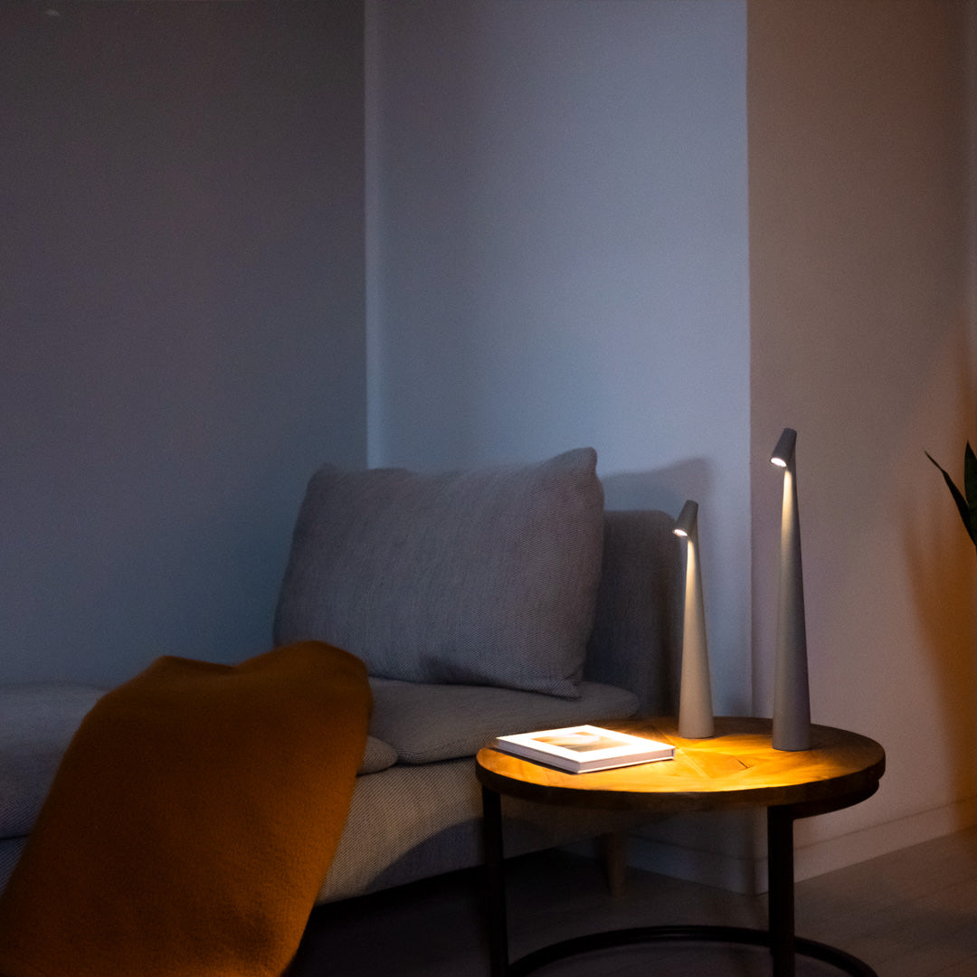 Lámpara de mesa LED inalámbrica – regulable y recargable