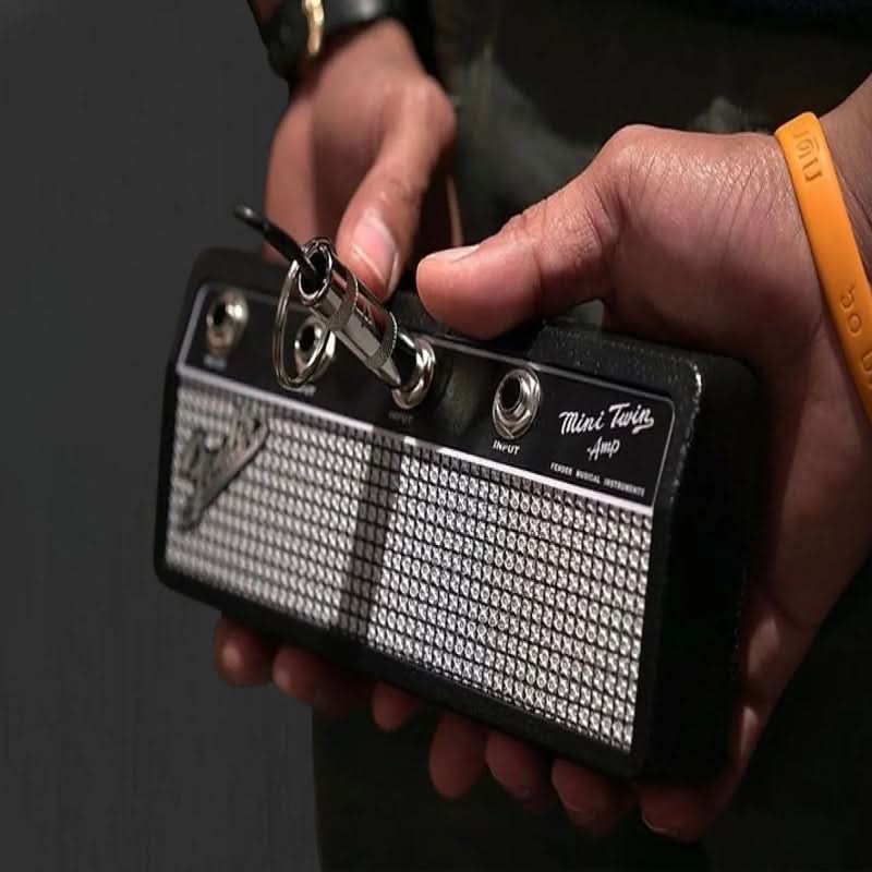 Guarda tus llaves con estilo con un llavero de rock