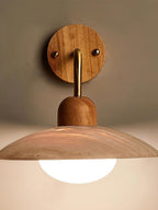 Aplique de Travertino Moderno – Forma de Disco con Elementos de Madera y Metal